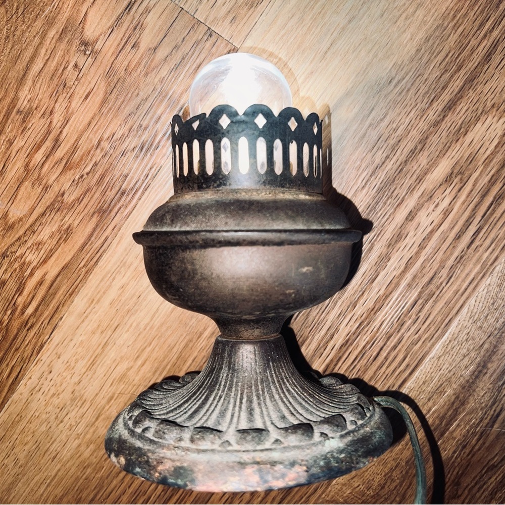 Vintage Style Black Table Lamp